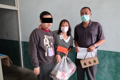 援助收容1