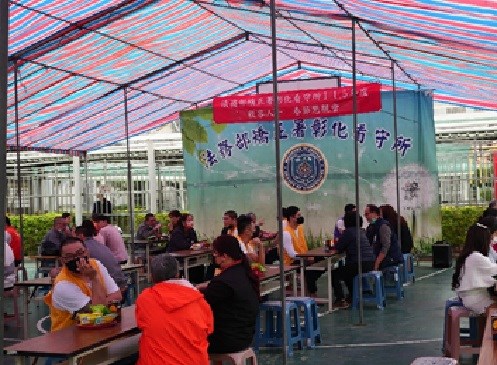 收容人與親屬共享天倫互動